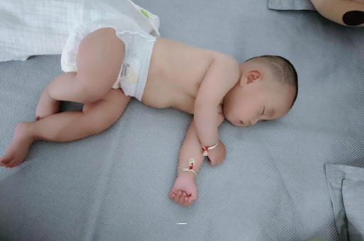 句容宝宝发烧可以喝牛奶吗
